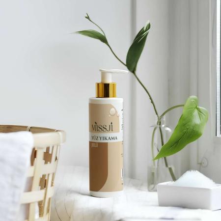 MİSSJİ Yüz Yıkama Jeli  200 Ml